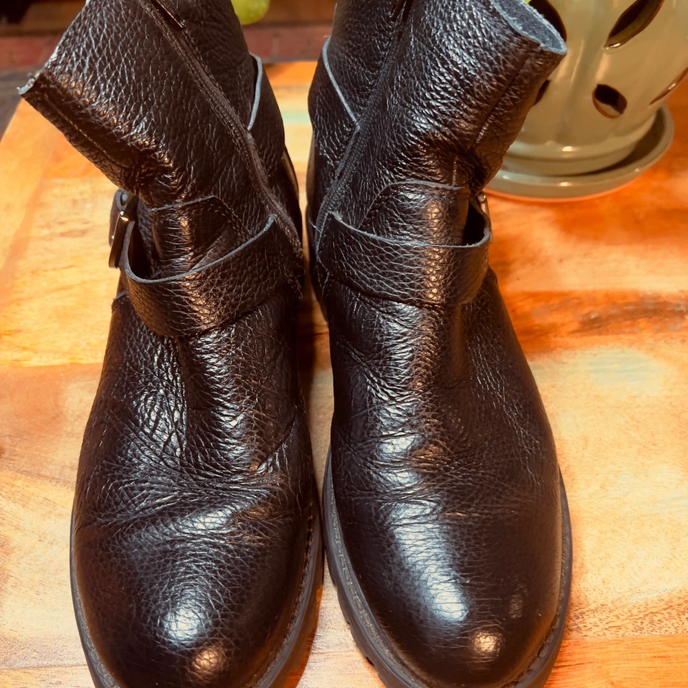 👢Vintage German Black Pebbled Leather Ankle Boots Buckle Strap Size 40 (9W) - Picture 4 of 6